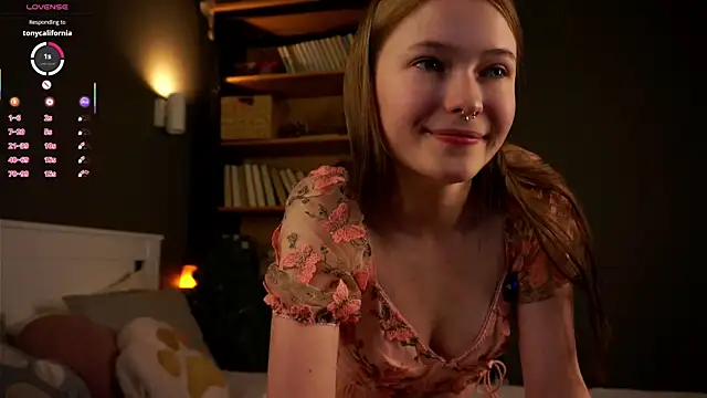 LynHillaire online show from 01-09-26, 02:42