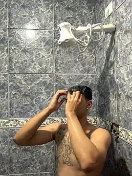 Snapshot of condenovin chatting on 10-07-25, 09:56 condenovin online show from 10-07-25, 09:56