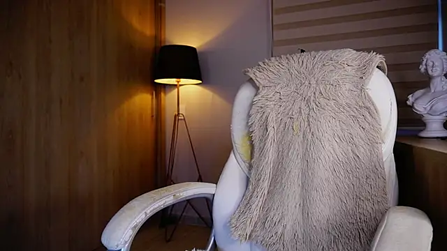 Erick Thompsonx online show from 09-26-25, 08:24