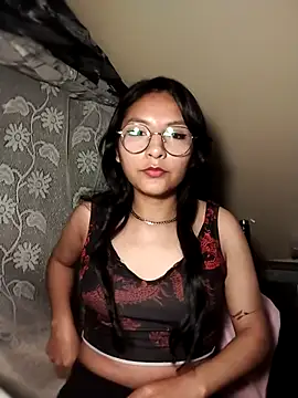 Snapshot of Regina_Shine chatting on 09-09-25, 11:48 Regina Shine online show from 09-09-25, 11:48