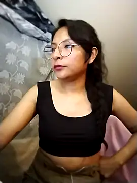 Snapshot of Regina_Shine chatting on 11-07-25, 03:28 Regina Shine online show from 11-07-25, 03:28