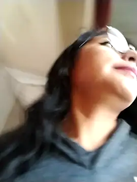 Snapshot of Regina_Shine chatting on 01-16-26, 09:08 Regina Shine online show from 01-16-26, 09:08