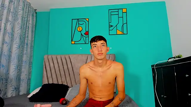 Maikol Ortiz online show from 04-22-26, 12:39