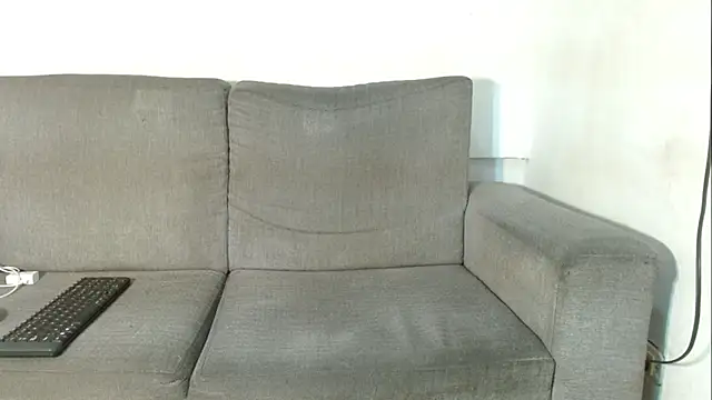 criss zuri online show from 10-20-25, 07:14