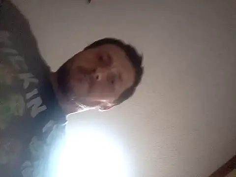 Snapshot of bigmemberDDD chatting on 09-20-25, 07:48 bigmemberDDD online show from 09-20-25, 07:48