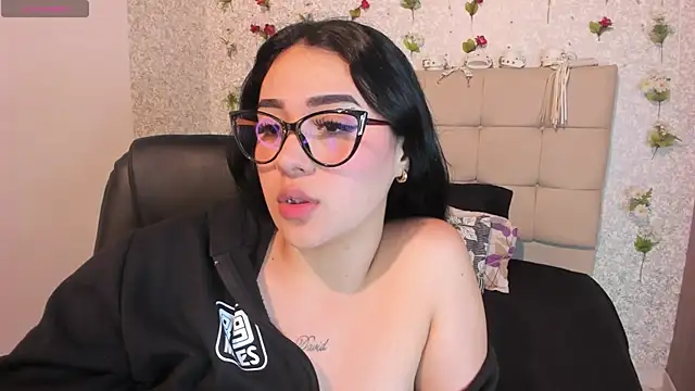 Scarlett Hot7 online show from 09-25-25, 04:27