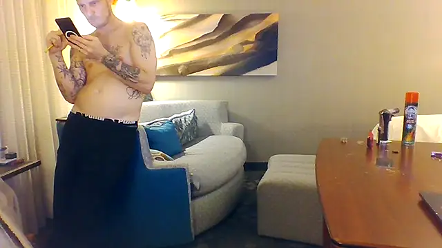 Snapshot of WWGD69 chatting on 09-25-25, 12:42 WWGD69 online show from 09-25-25, 12:42