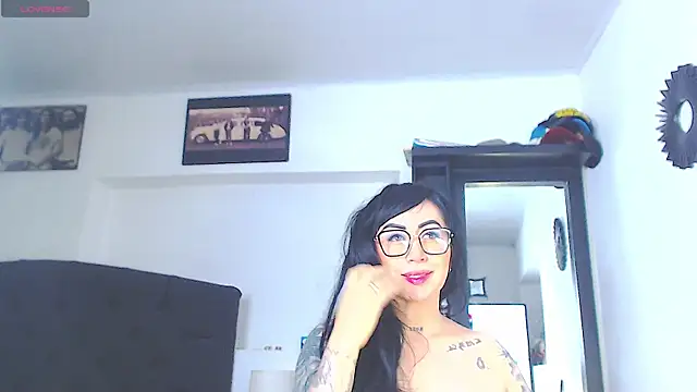 Vicky hotmilf online show from 07-31-26, 08:03