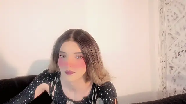 Snapshot of MIA_HOT23CM_S7S chatting on 10-17-25, 11:13 MIA HOT23CM S7S online show from 10-17-25, 11:13