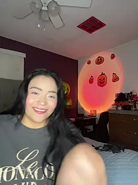 Snapshot of MyHoneyFrida chatting on 11-05-25, 03:28 MyHoneyFrida online show from 11-05-25, 03:28