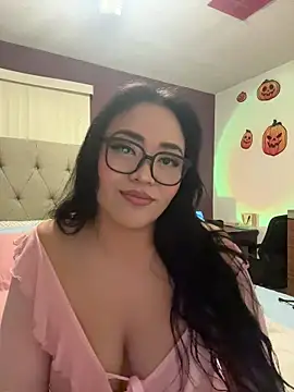 Snapshot of MyHoneyFrida chatting on 11-12-25, 03:18 MyHoneyFrida online show from 11-12-25, 03:18