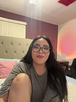 Snapshot of MyHoneyFrida chatting on 11-14-25, 04:00 MyHoneyFrida online show from 11-14-25, 04:00