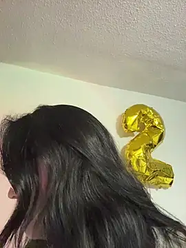 Snapshot of MyHoneyFrida chatting on 11-27-25, 04:03 MyHoneyFrida online show from 11-27-25, 04:03