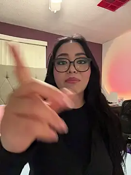 Snapshot of MyHoneyFrida chatting on 11-29-25, 06:27 MyHoneyFrida online show from 11-29-25, 06:27