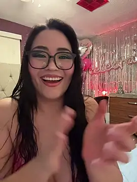 Snapshot of MyHoneyFrida chatting on 12-02-25, 05:57 MyHoneyFrida online show from 12-02-25, 05:57