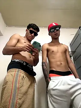 Snapshot of spicyboysvenezuelan chatting on 09-13-25, 08:30 spicyboysvenezuelan online show from 09-13-25, 08:30