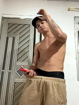 Snapshot of spicyboysvenezuelan chatting on 10-29-25, 10:28 spicyboysvenezuelan online show from 10-29-25, 10:28