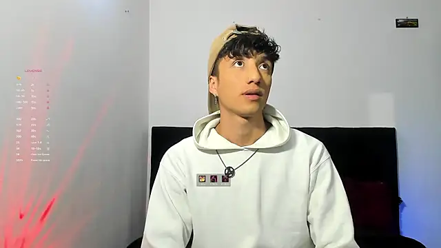 Snapshot of mhatias_ chatting on 01-07-26, 01:41 mhatias online show from 01-07-26, 01:41