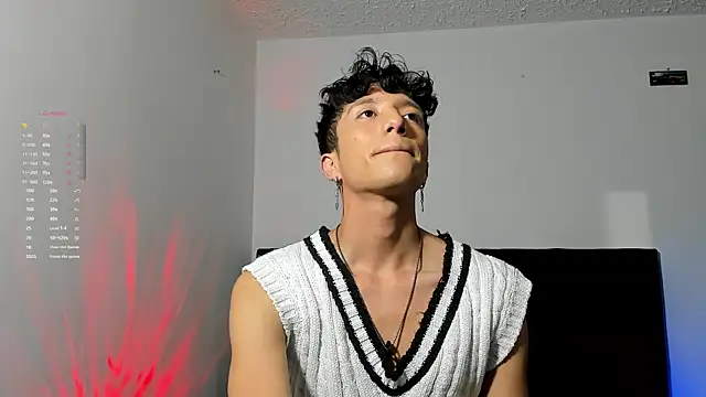 Snapshot of mhatias_ chatting on 01-12-26, 01:55 mhatias online show from 01-12-26, 01:55