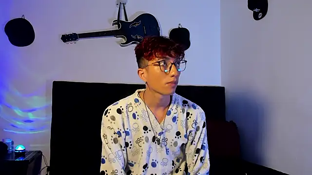 Snapshot of mhatias_ chatting on 02-17-26, 04:09 mhatias online show from 02-17-26, 04:09