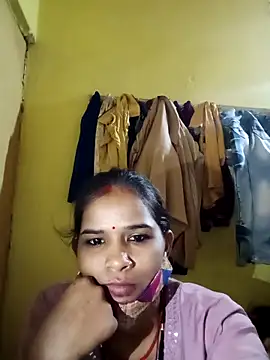 Snapshot of Jaya_Iyer chatting on 09-17-25, 02:41 Jaya Iyer online show from 09-17-25, 02:41