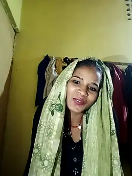 Snapshot of Jaya_Iyer chatting on 09-20-25, 04:13 Jaya Iyer online show from 09-20-25, 04:13