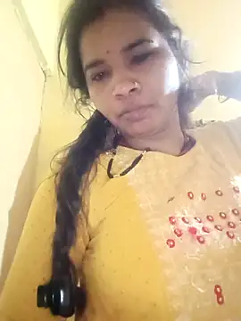 Snapshot of Jaya_Iyer chatting on 02-17-26, 12:40 Jaya Iyer online show from 02-17-26, 12:40