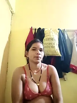 Snapshot of Jaya_Iyer chatting on 02-17-26, 12:45 Jaya Iyer online show from 02-17-26, 12:45