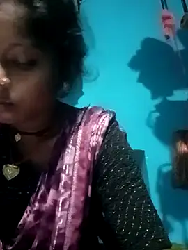 Snapshot of Hema4545 chatting on 09-27-25, 07:46 Hema4545 online show from 09-27-25, 07:46