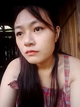 Snapshot of mai-xinh chatting on 09-24-25, 12:14 mai-xinh online show from 09-24-25, 12:14