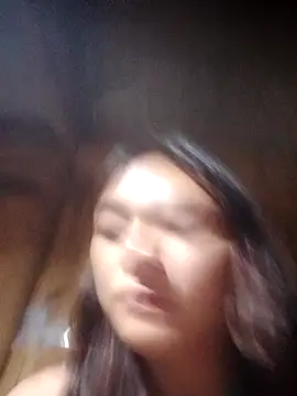 Snapshot of mai-xinh chatting on 09-25-25, 01:59 mai-xinh online show from 09-25-25, 01:59