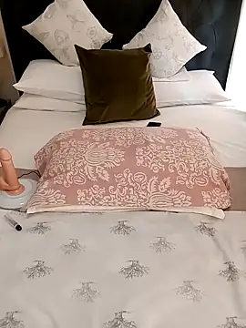 Creamy Chocolatex online show from 03-26-26, 07:03