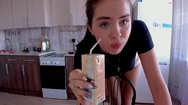 Kitty Mila online show from 09-10-25, 08:58