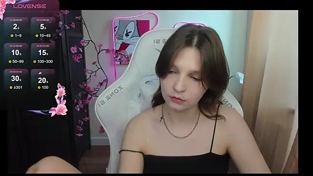 AudreyyKim online show from 04-25-26, 08:17