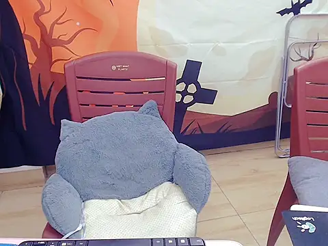 Snapshot of Funnygirl_9x chatting on 11-04-25, 01:59 Funnygirl 9x online show from 11-04-25, 01:59