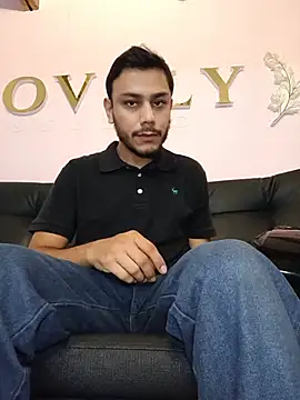 Snapshot of Boss_Domiinator chatting on 07-15-26, 12:43 Boss Domiinator online show from 07-15-26, 12:43