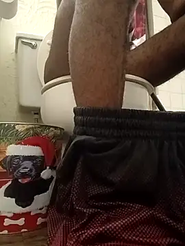 Snapshot of moneybaggtj chatting on 01-19-26, 04:33 moneybaggtj online show from 01-19-26, 04:33