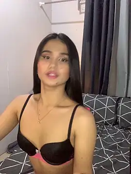 AngelHille online show from 12-16-25, 03:50