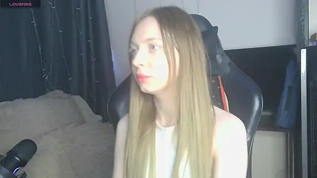 Snapshot of BabbbyFoxxx chatting on 03-12-26, 06:41 BabbbyFoxxx online show from 03-12-26, 06:41