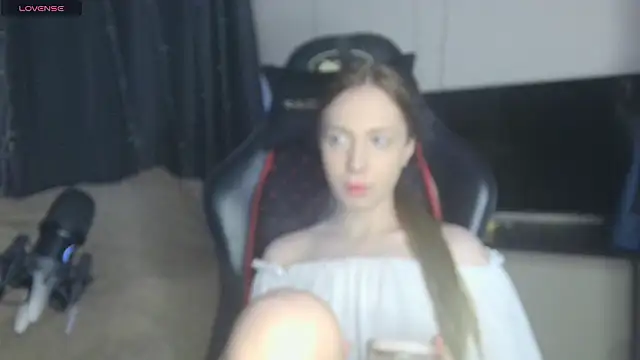 Snapshot of BabbbyFoxxx chatting on 03-13-26, 07:04 BabbbyFoxxx online show from 03-13-26, 07:04