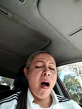 Madisson-04  online show from 11-22-25, 07:02