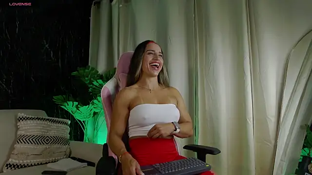 Emily Foxx01 online show from 07-01-26, 12:12