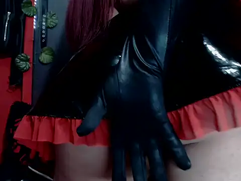 Evadiryxxx online show from 04-21-26, 01:42