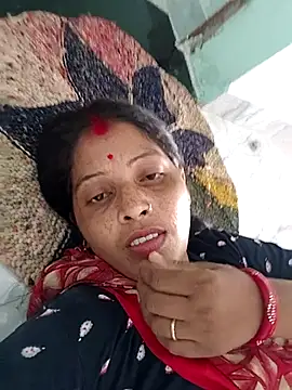 Snapshot of Sharma_pooja chatting on 09-10-25, 04:56 Sharma pooja online show from 09-10-25, 04:56