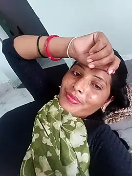 Snapshot of Sharma_pooja chatting on 09-13-25, 05:18 Sharma pooja online show from 09-13-25, 05:18