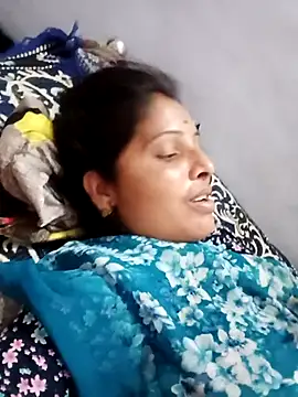 Snapshot of Sharma_pooja chatting on 10-07-25, 06:27 Sharma pooja online show from 10-07-25, 06:27