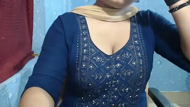 Snapshot of Bangla_sexy_rani chatting on 11-22-25, 03:00 Bangla sexy rani online show from 11-22-25, 03:00