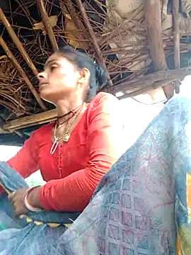 Snapshot of H_seema chatting on 09-28-25, 02:06 H seema online show from 09-28-25, 02:06