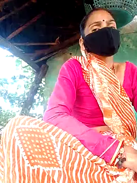 Snapshot of H_seema chatting on 10-04-25, 02:09 H seema online show from 10-04-25, 02:09