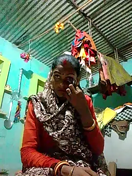 Snapshot of H_seema chatting on 10-15-25, 01:33 H seema online show from 10-15-25, 01:33